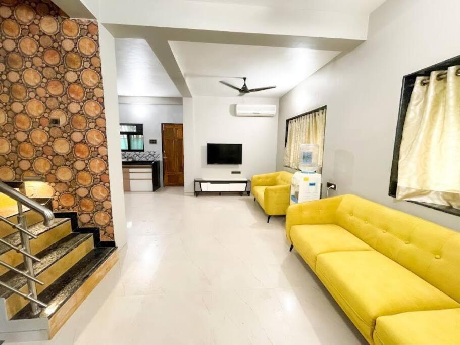 Corner House, Lonavla By Meheru-4 Bhk Villa With Pool Lonavala Exterior photo